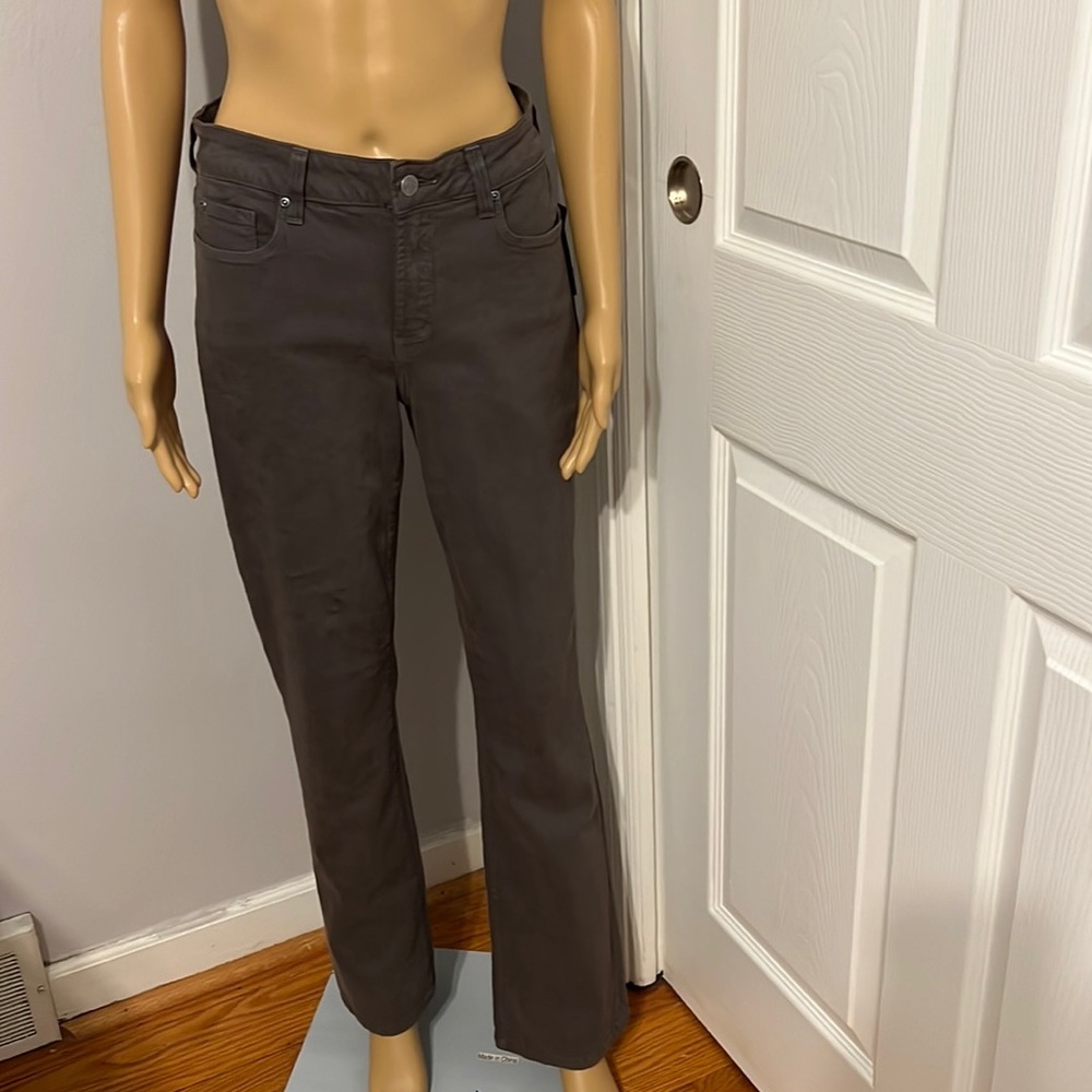 NYDJ Not your Daughters Jeans NWT 8